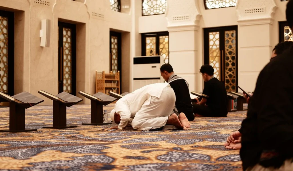 Heure de prière à la mosquée