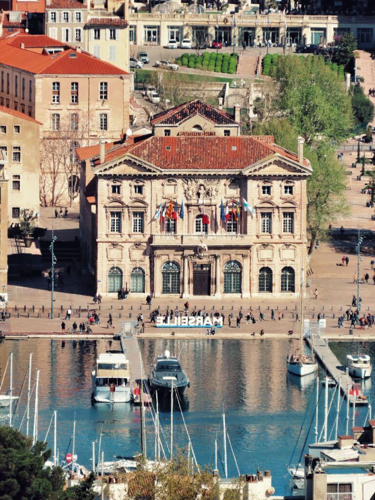 image montrant la ville de marseille