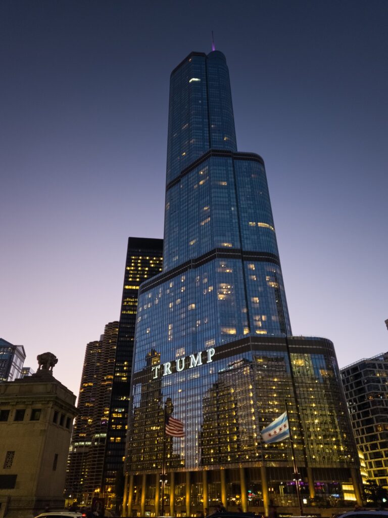Donald Trump FORTUNE : 6,5 Milliards en 2026 – Analyse donald trump fortune immeuble